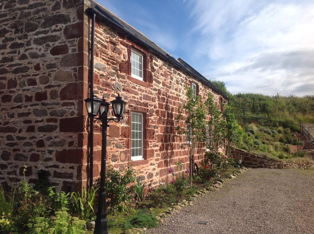 Mill Of Nethermill Holidays Pennan Экстерьер фото